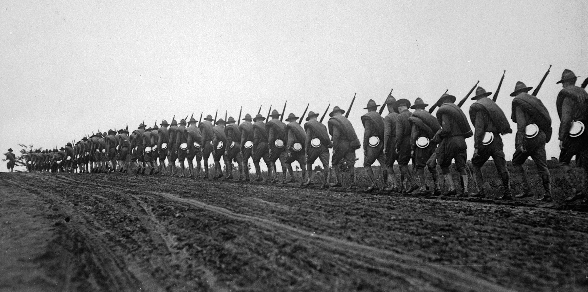 Apocalypse; Apocalypse la 1ère Guerre mondiale; 1ère Guerre mondiale; Grande Guerre; Guerre 14 18; Guerre 1914-1918; Mission du centenaire; Première guerre mondiale; Apocalypse la paix impossible; Mathieu Kassovitz; Isabelle Clarke; Daniel Costelle; Clarke Costelle et Cie; François Arnaud; Idéacom international; CC&C; Documentaire; Documentaire historique; Série historique; Série documentaire historique; Archives de guerre; Coproduction France-Canada; Colorisation d’images d’archives; Apocalypse 1ère Guerre mondiale; Transmedia; Multimedia; Multiplateformes; Volet pédagogique, Education, outil pédagogique; séries TV; roman graphique; réalité augmentée; AR; réalité virtuelle; VR; e-books; volet pédagogique; exposition; blu-ray; dvd; second écran; Apocalypse World War One; Apocalypse World War 1; Apocalypse WW1; WW1; Great War; United State 1917-1918; Apocalypse Never-Ending War; Isabelle Clarke; Daniel Costelle; Clarke Costelle et Cie; François Arnaud; Idéacom international; CC&C; Documentary; Historical Documentary; Historical series; Archival series; Colorisation; TV Series; Transmedia; Multimedia; Cross-platforms; Education, educational toolkit, history; TV Series; Graphic Novel; Augmented Reality; AR; VR; Virtual Reality; e-books; Learning ressources; Exhibition; Blu-ray; DVD; Second screen;